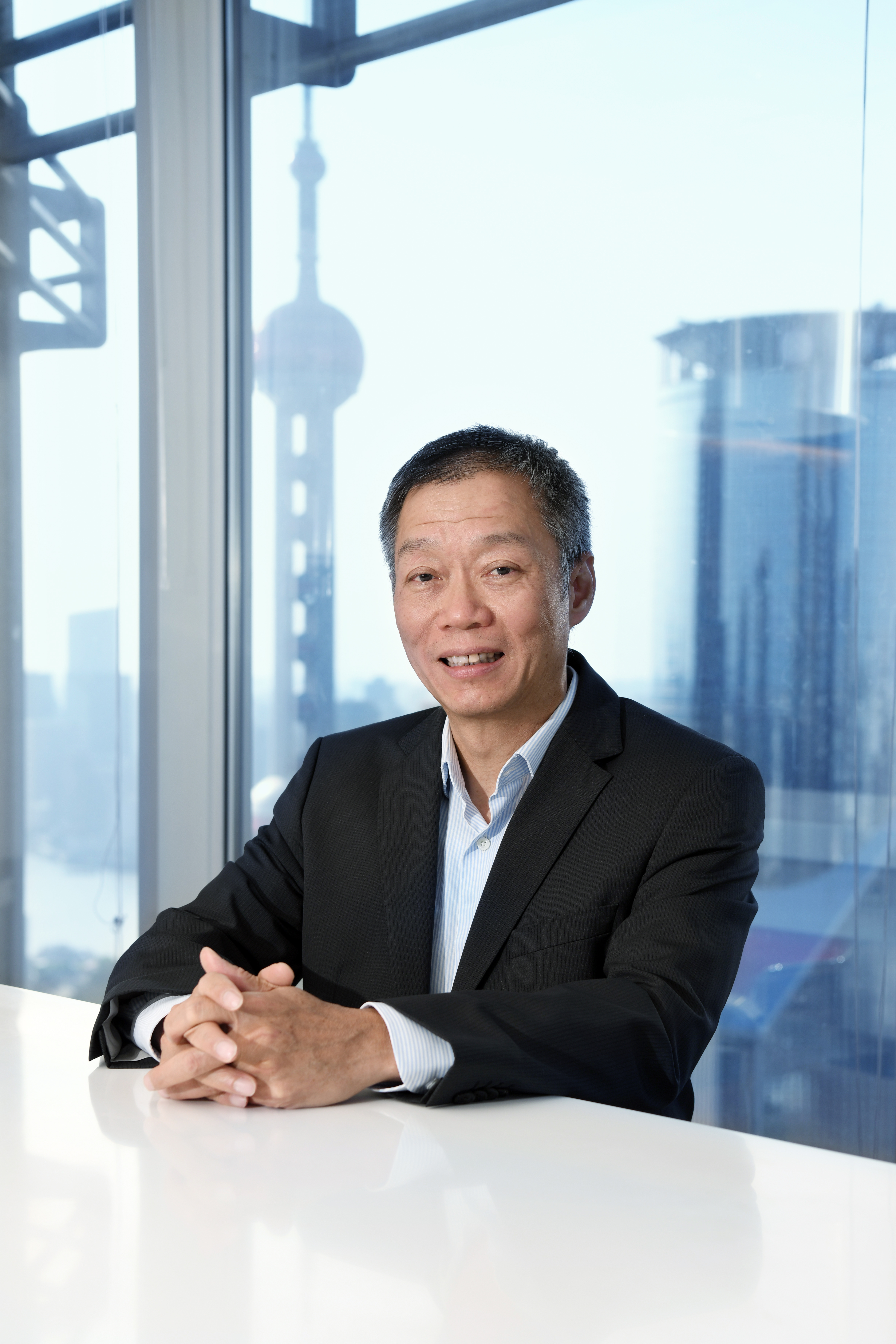 邝子平