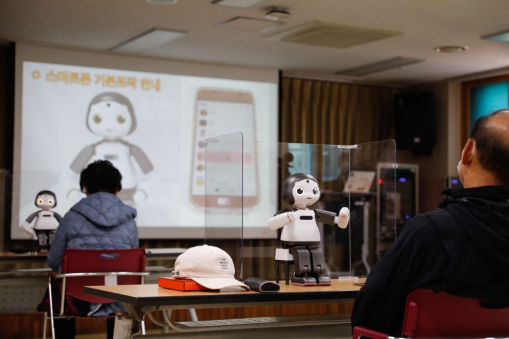 지난 4월 국내 신생아 수가 42년 만에 최저치를 기록했습니다.  신입생 91명만 등록한 서울 100년 명문학교가 문을 닫는다!