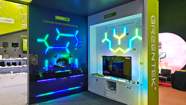 中原创新在广交会上展示的电竞灯光系统 （第一财经记者/摄）