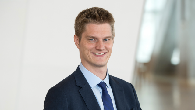 高盛全球大宗商品研究联席主管兼石油研究主管斯特鲁伊文（Daan Struyven）